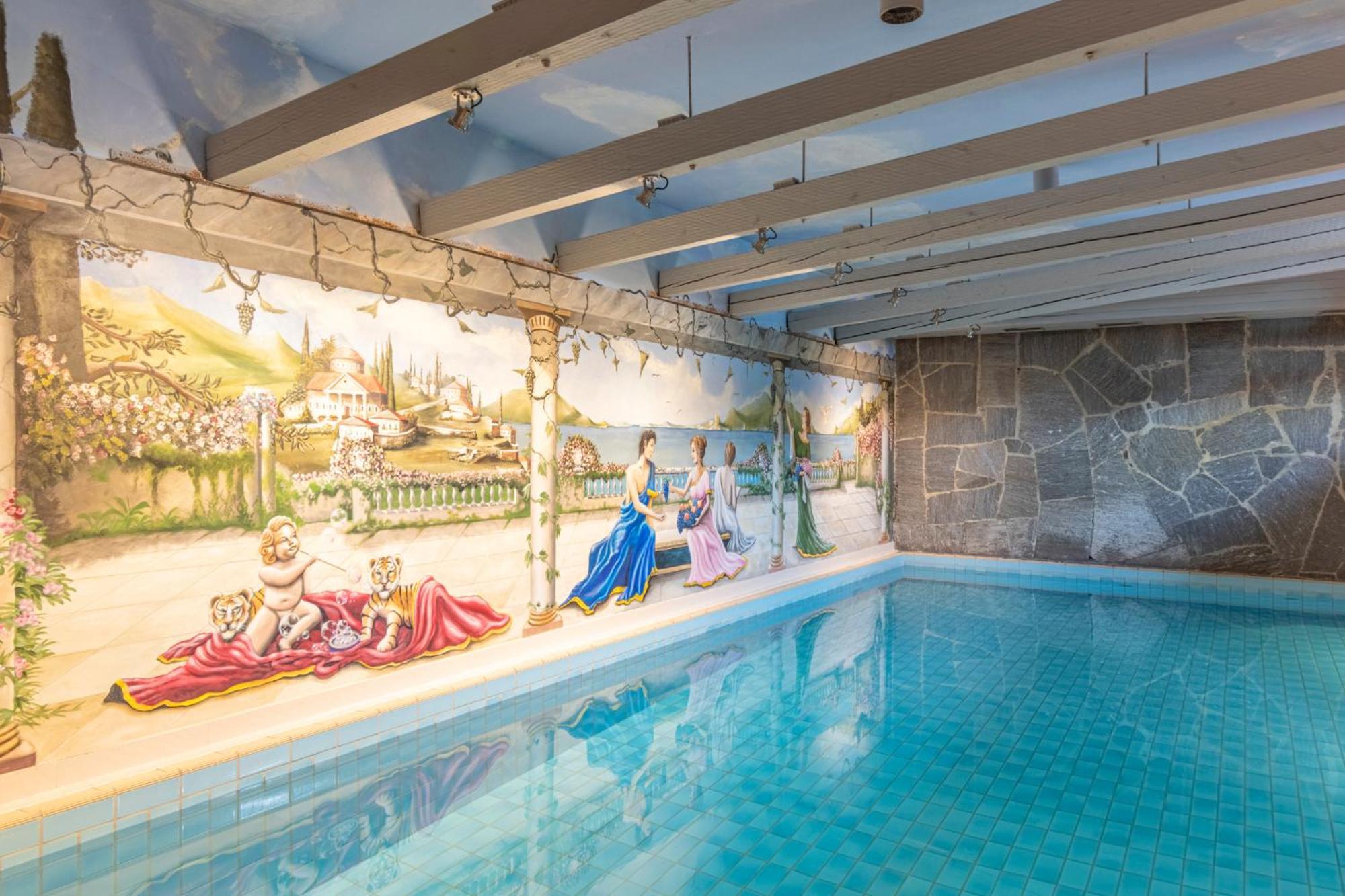Hotel Am Schlosspark Zum Kurfuerst Oberschleissheim Ngoại thất bức ảnh