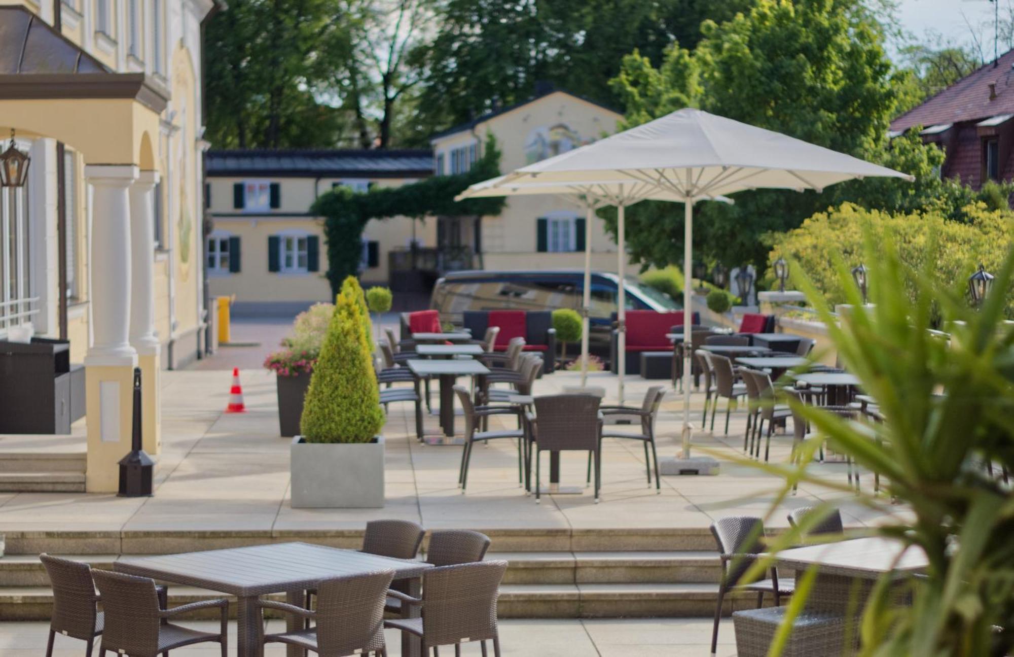Hotel Am Schlosspark Zum Kurfuerst Oberschleissheim Ngoại thất bức ảnh