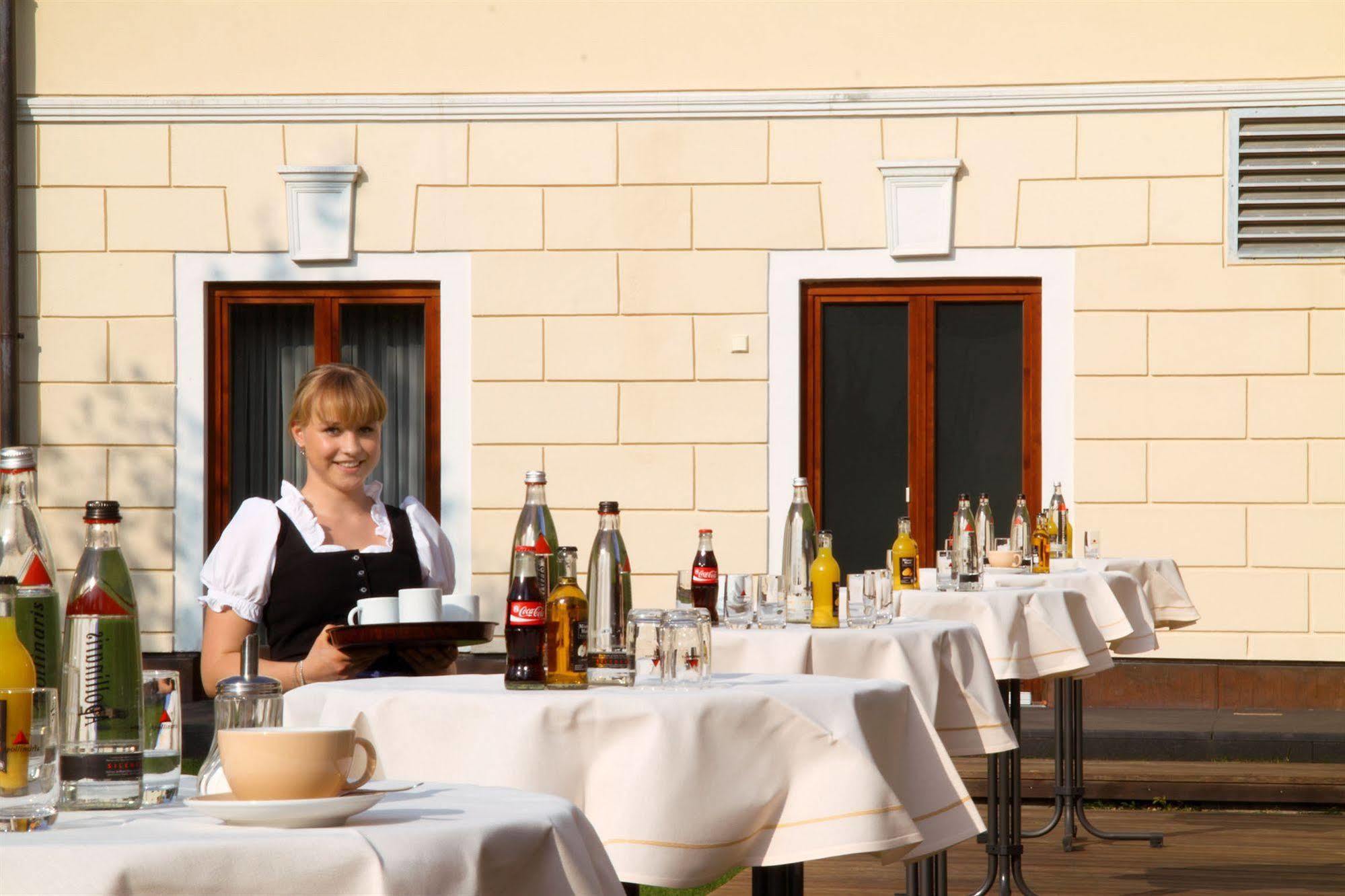 Hotel Am Schlosspark Zum Kurfuerst Oberschleissheim Nhà hàng bức ảnh